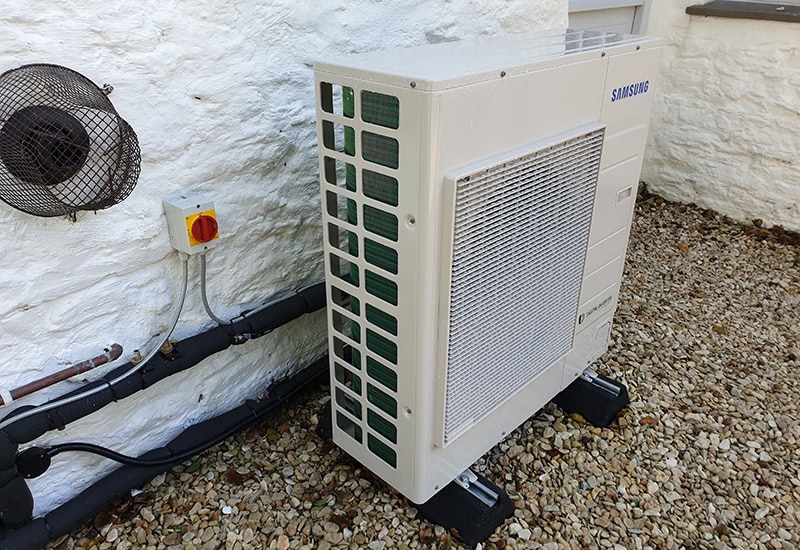 Heat pump from the side